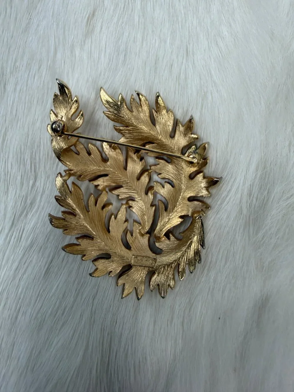 Vintage Crown Trifari Brushed Gold-Tone Leaf Brooch 2.25
